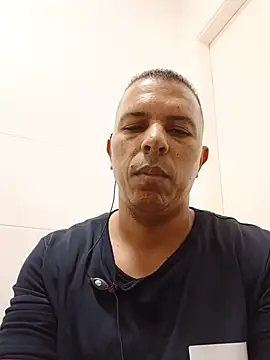 Snapshot of Seductiveblack chatting on 07/11/26, 03:12 Seductiveblack online show from 07/11/26, 03:12