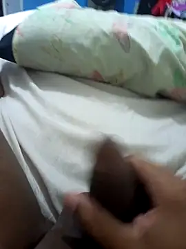 Snapshot of Seductiveblack chatting on 03/17/25, 12:32 Seductiveblack online show from 03/17/25, 12:32