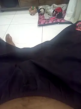 Snapshot of Seductiveblack chatting on 10/17/25, 03:14 Seductiveblack online show from 10/17/25, 03:14