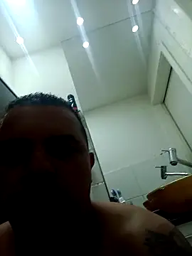 Snapshot of Seductiveblack chatting on 10/02/25, 05:05 Seductiveblack online show from 10/02/25, 05:05