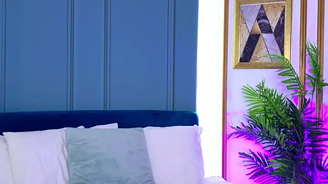 LunaWills  online show from 11/22/25, 05:39