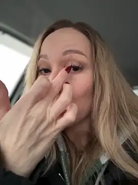 LavenderHot online show from 12/15/25, 02:50