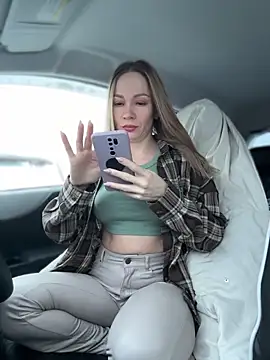 LavenderHot online show from 12/23/25, 03:06