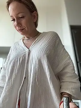 LavenderHot online show from 03/17/26, 01:41