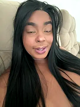 latinababyy online show from 10/17/25, 07:15
