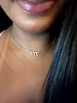 latinababyy online show from 10/31/25, 03:25