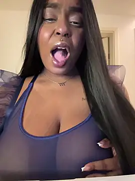latinababyy online show from 09/11/25, 02:55