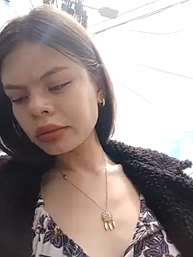 Snapshot of Violeta_12- chatting on 06/20/26, 04:23 Violeta 12- online show from 06/20/26, 04:23