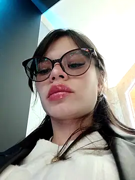 Violeta 12- online show from 10/29/25, 06:40