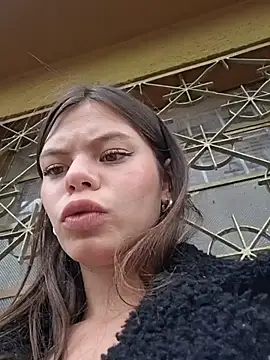 Snapshot of Violeta_12- chatting on 07/18/26, 08:06 Violeta 12- online show from 07/18/26, 08:06