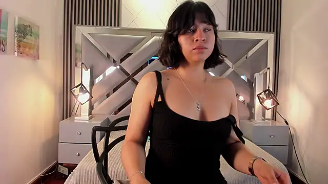  julietta online show from 03/19/25, 12:34