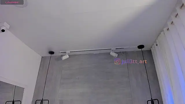 julietta online show from 05/01/26, 12:54