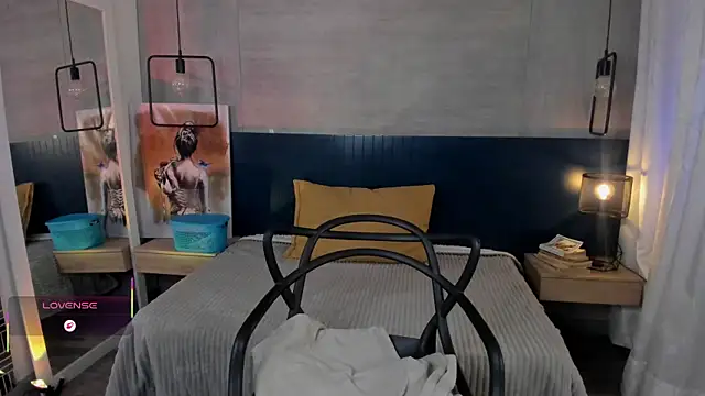 Snapshot of _julietta chatting on 06/23/26, 12:58 julietta online show from 06/23/26, 12:58