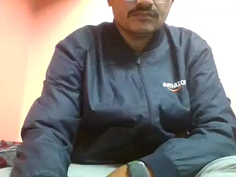 Snapshot of naughtymike0007 chatting on 12/02/25, 01:17 naughtymike0007 online show from 12/02/25, 01:17