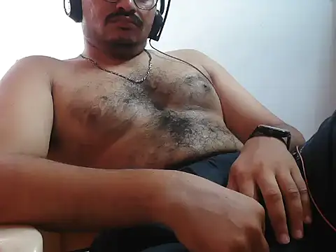 naughtymike0007 online show from 04/04/26, 01:45