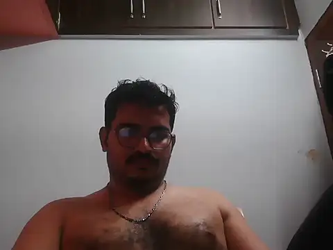 naughtymike0007 online show from 04/05/26, 04:13