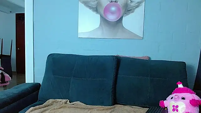 Snapshot of rousebonnett chatting on 12/29/24, 11:39 rousebonnett online show from 12/29/24, 11:39