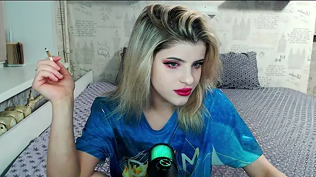 Snapshot of AleksandraFlores chatting on 04/11/26, 08:12 AleksandraFlores online show from 04/11/26, 08:12