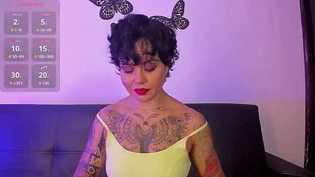 Miiel rosa online show from 10/24/25, 11:42