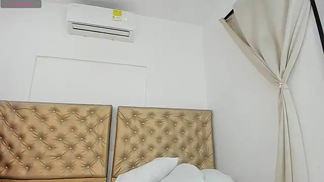 Alessiiaa  online show from 11/04/25, 07:50