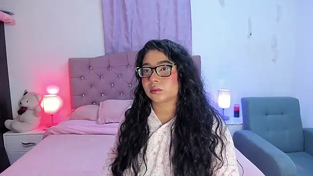 Latinabombsheell online show from 01/12/26, 05:03