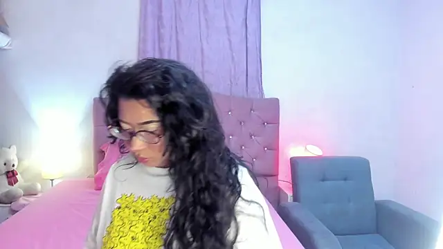 Latinabombsheell online show from 07/14/26, 06:25