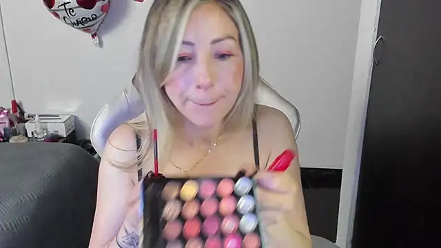 Snapshot of Andreina_Suann chatting on 09/27/25, 12:11 Andreina Suann online show from 09/27/25, 12:11