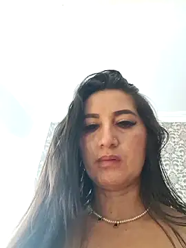 Snapshot of mature_dollyy chatting on 05/09/26, 01:31 mature dollyy online show from 05/09/26, 01:31
