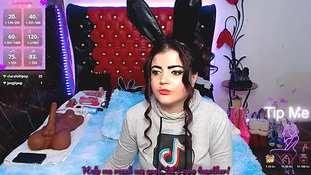 Snapshot of Anasunshine12 chatting on 02/20/26, 12:18 Anasunshine12 online show from 02/20/26, 12:18