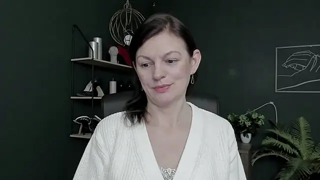 VivianWILD online show from 03/23/26, 06:46