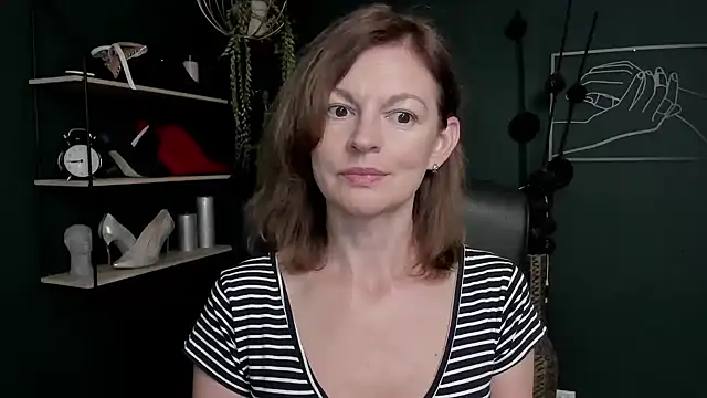 VivianWILD online show from 09/09/25, 08:13