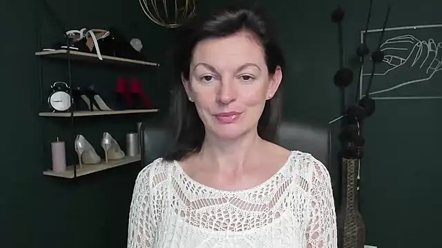 VivianWILD online show from 09/25/25, 08:31