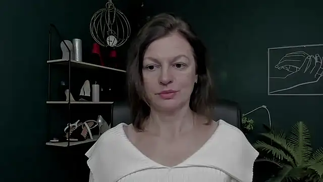 VivianWILD online show from 12/05/25, 06:56