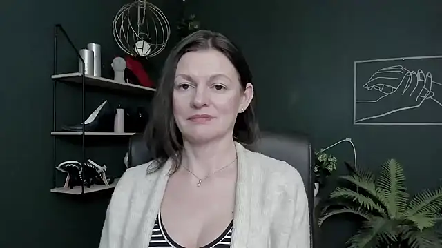 VivianWILD online show from 02/10/26, 07:13