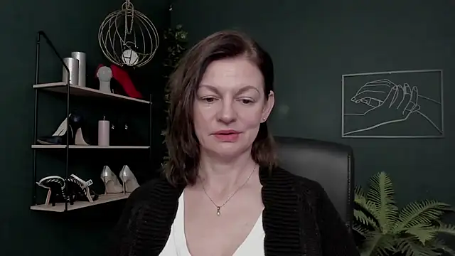 VivianWILD online show from 01/07/26, 07:46