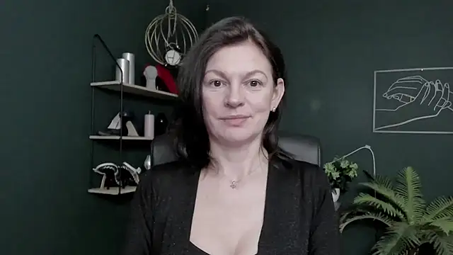 VivianWILD online show from 03/12/26, 06:39