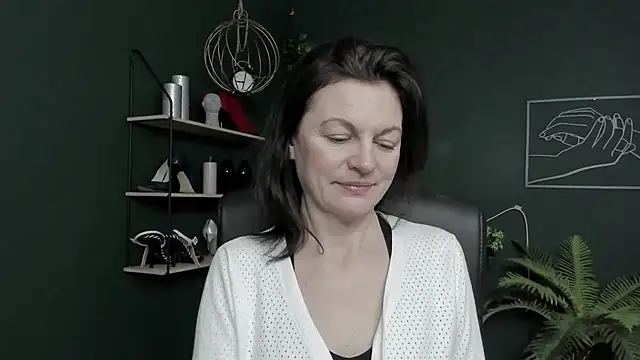 VivianWILD online show from 03/09/26, 07:56