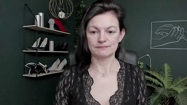 VivianWILD online show from 02/27/26, 07:30