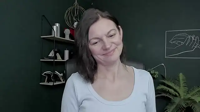 VivianWILD online show from 03/11/26, 06:51