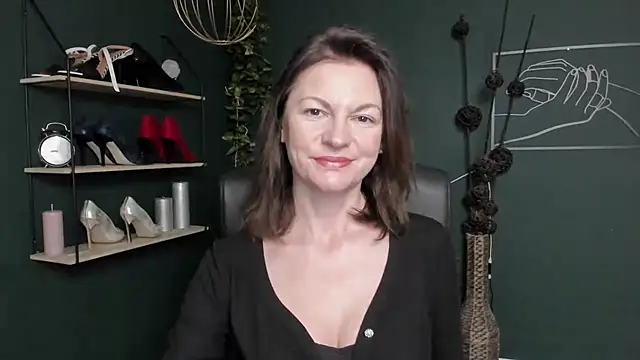 VivianWILD online show from 10/09/25, 07:09