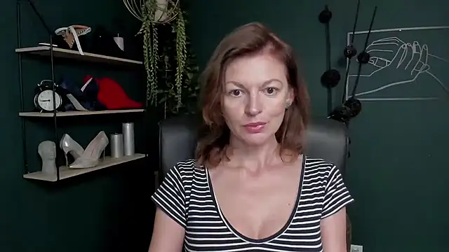 VivianWILD online show from 09/11/25, 07:19