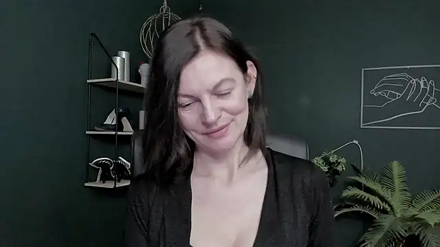 VivianWILD online show from 03/10/26, 07:01