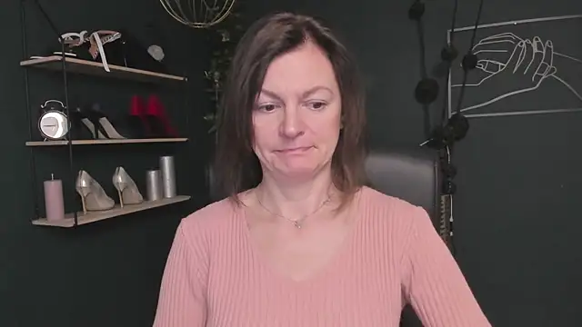 VivianWILD online show from 10/15/25, 06:00