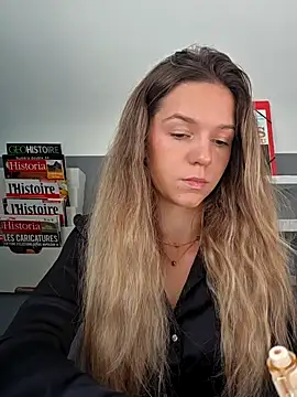 lucie mehott online show from 10/06/25, 08:26