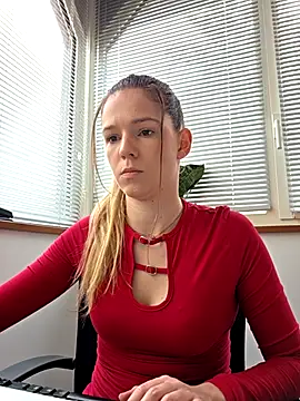 lucie mehott online show from 04/02/26, 08:32