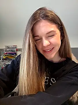 lucie mehott online show from 12/04/25, 08:35