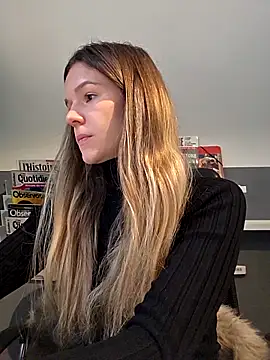 lucie mehott online show from 12/02/25, 08:27