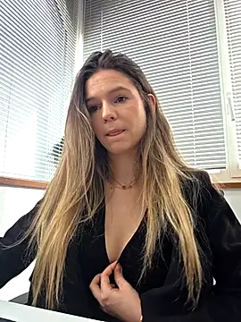 lucie mehott online show from 03/12/26, 09:13