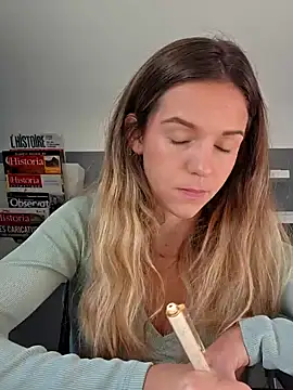 lucie mehott online show from 10/02/25, 07:34