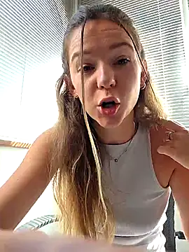 lucie mehott online show from 07/23/26, 08:44